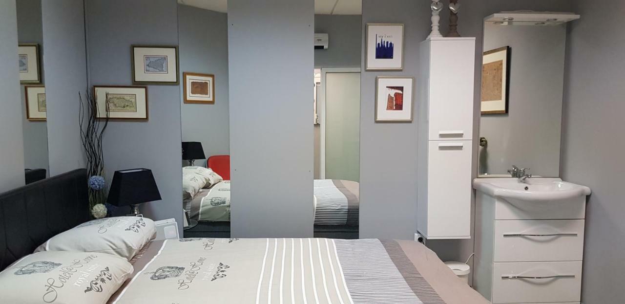 Charming Design Apartment In The Heart Of Лейден Екстериор снимка